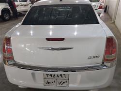 کرایسلەر 300